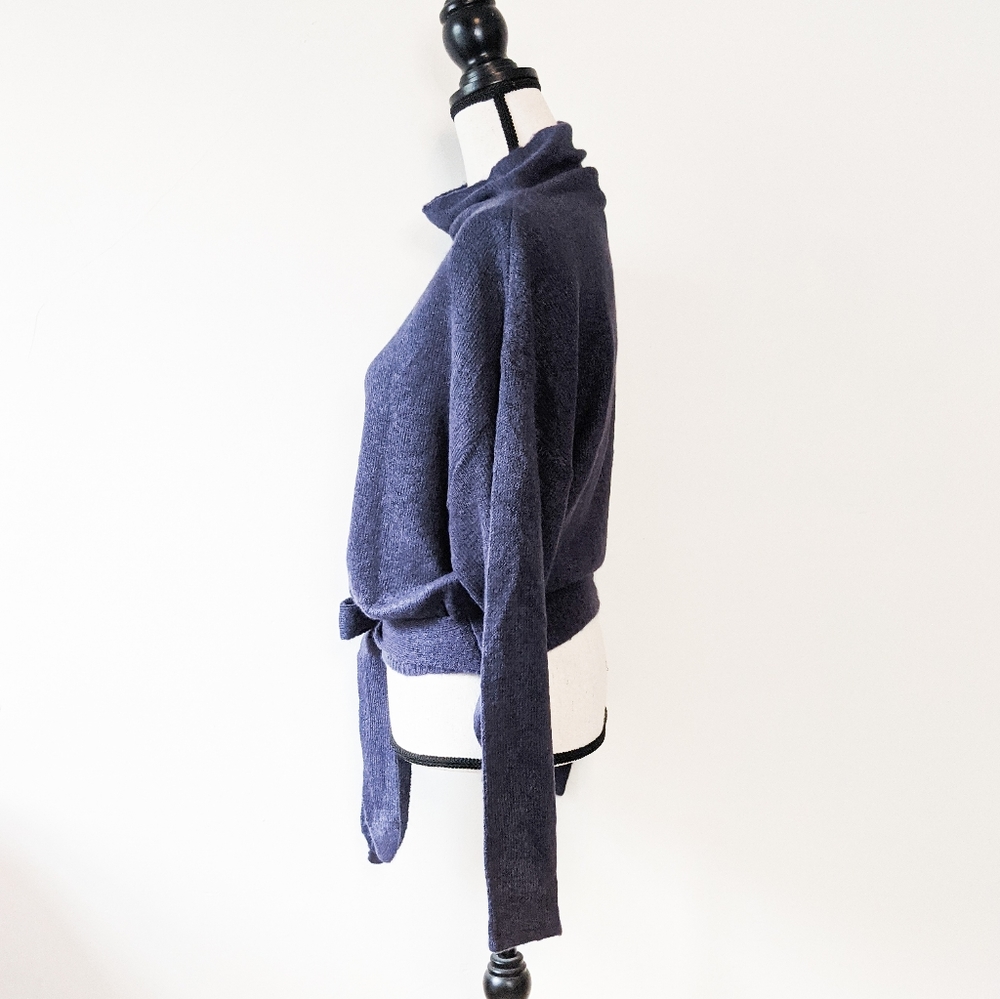 NWT Line & Dot Oriana Tied Sweater - Picture 3 of 6